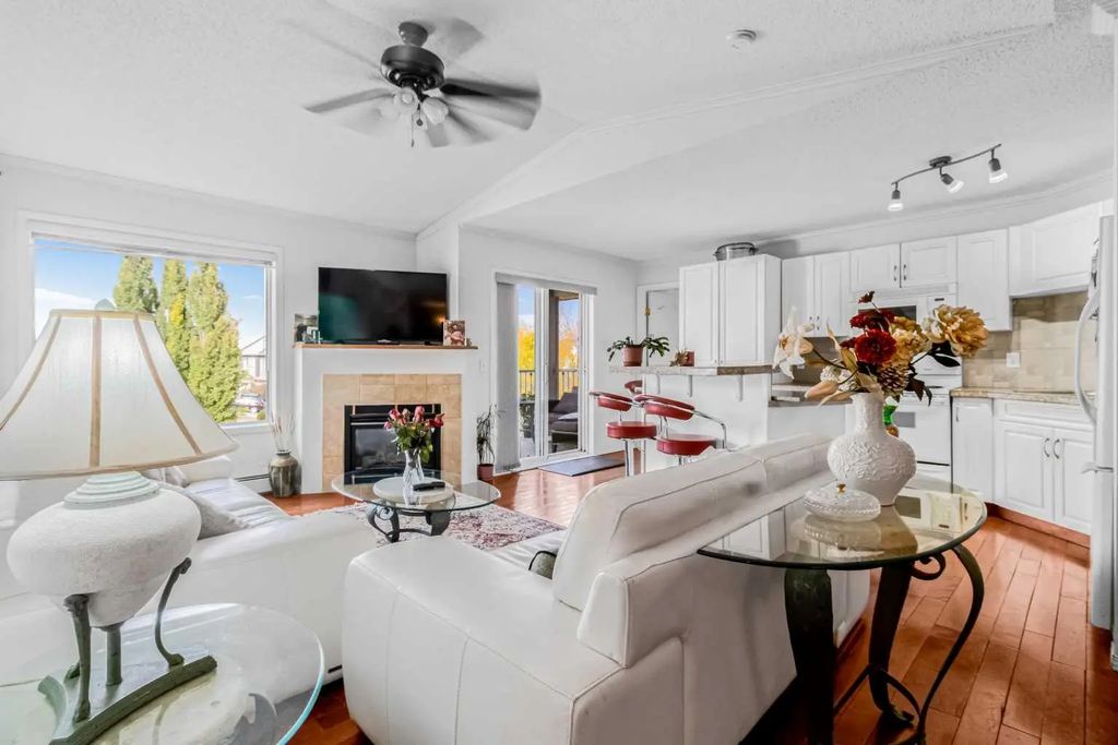 308 3308 Valleyview Park Se, Calgary
