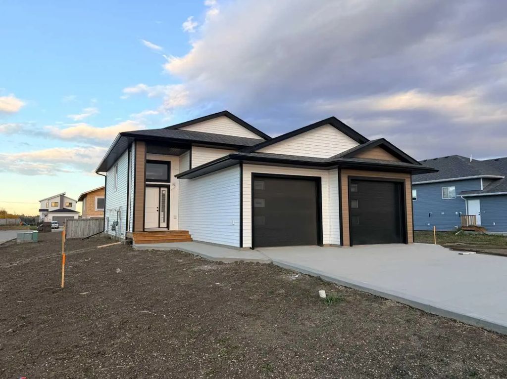 8202 87 Street , Grande Prairie