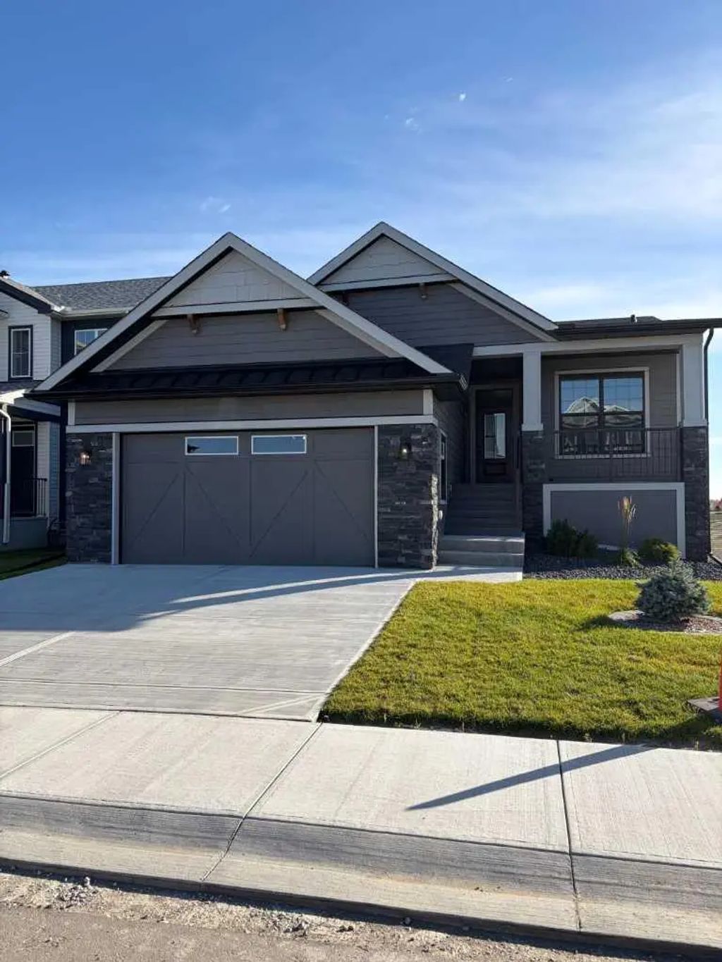 803 Lakewood Circle , Strathmore