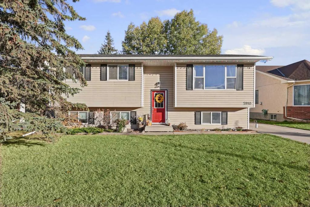 5910 Ash Street , Olds