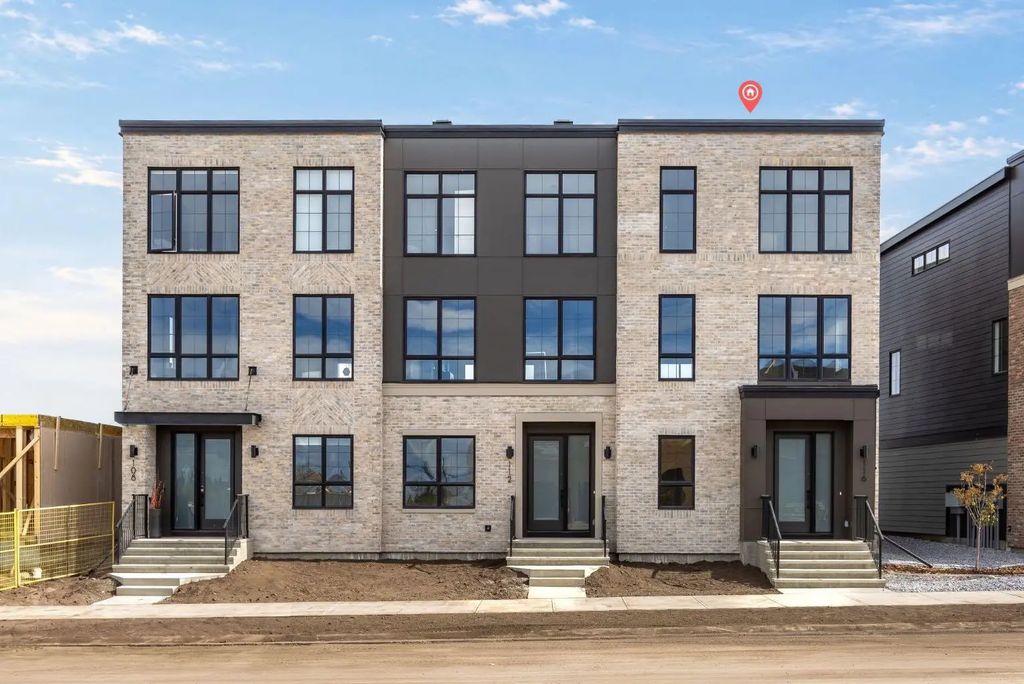 116 Greenwich Drive Nw, Calgary
