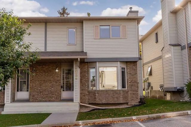109 Patina Park Sw, Calgary