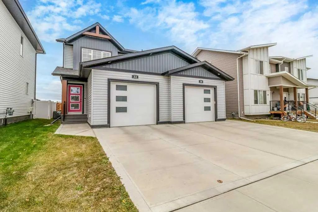32 Iron Gate Boulevard , Sylvan Lake