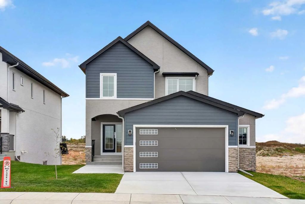 11 Lakewood Way , Strathmore