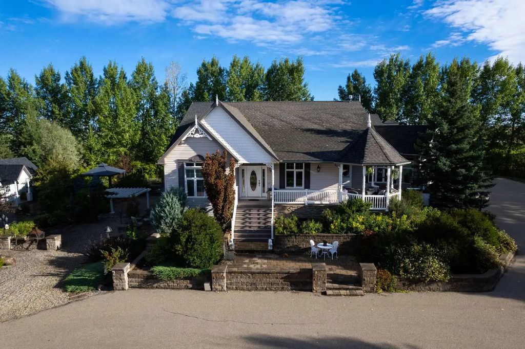 31542 Hwy 2a  , Rural Mountain View County