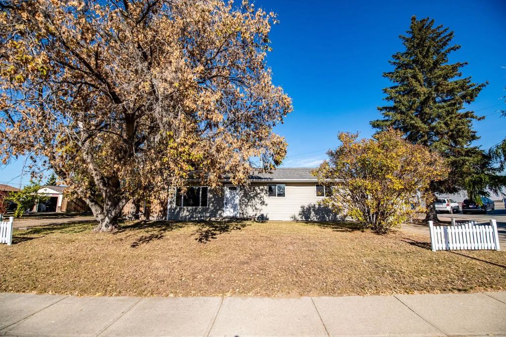 4908 Moore Street , Blackfalds