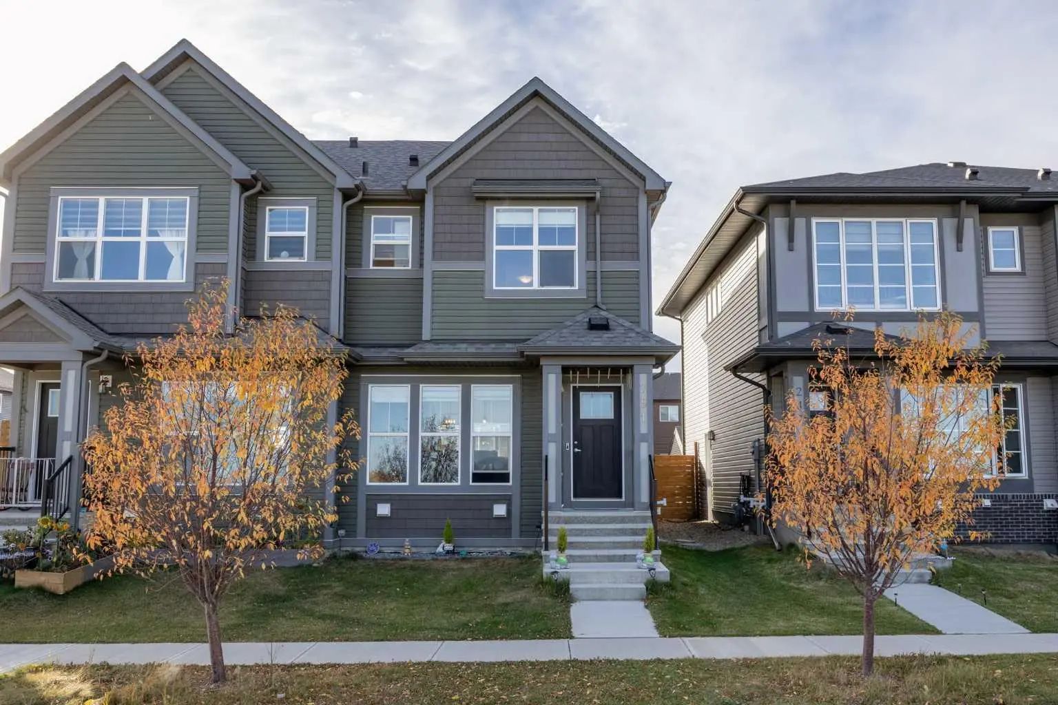 251 Chinook Gate Boulevard Sw Airdrie Alberta T4B 5J4 Chinook Gate Details