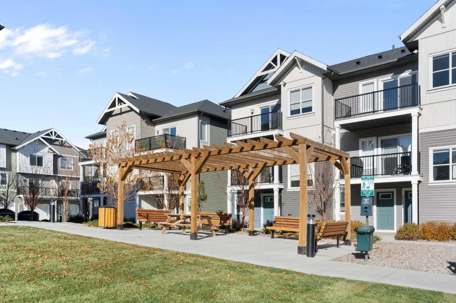 Cochrane Home for Sale: Residential Listing in Rivercrest