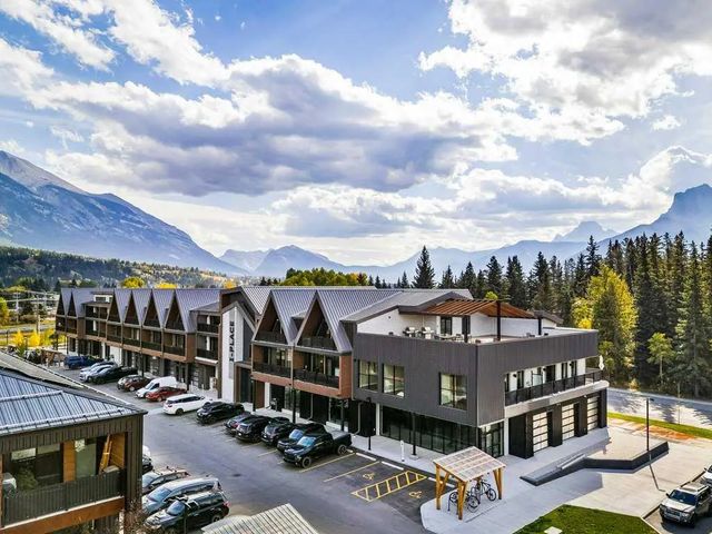 304a 1 Industrial Place , Canmore