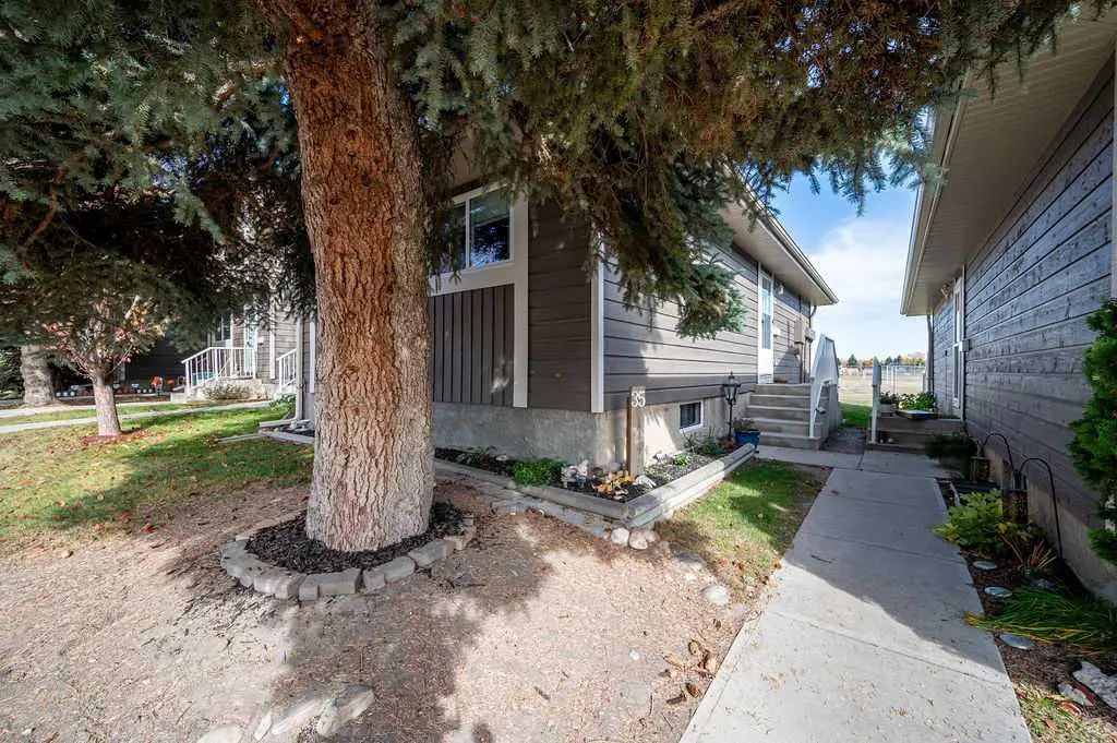 35 14736 Deerfield Drive Se, Calgary