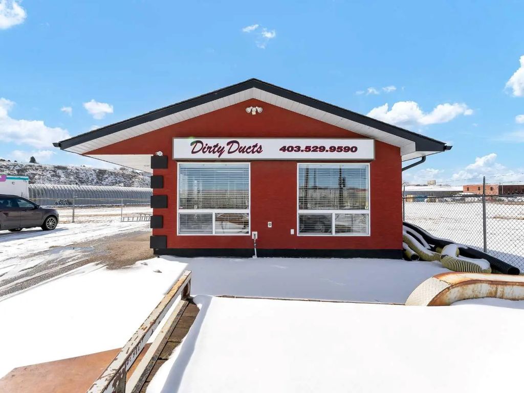 1229 South Railway Street Se, Medicine Hat