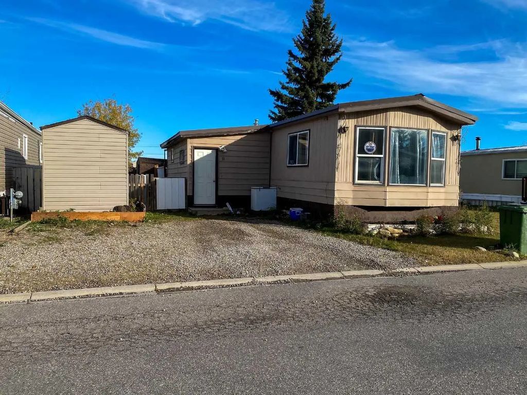 9 61 5103 Avenue , Olds