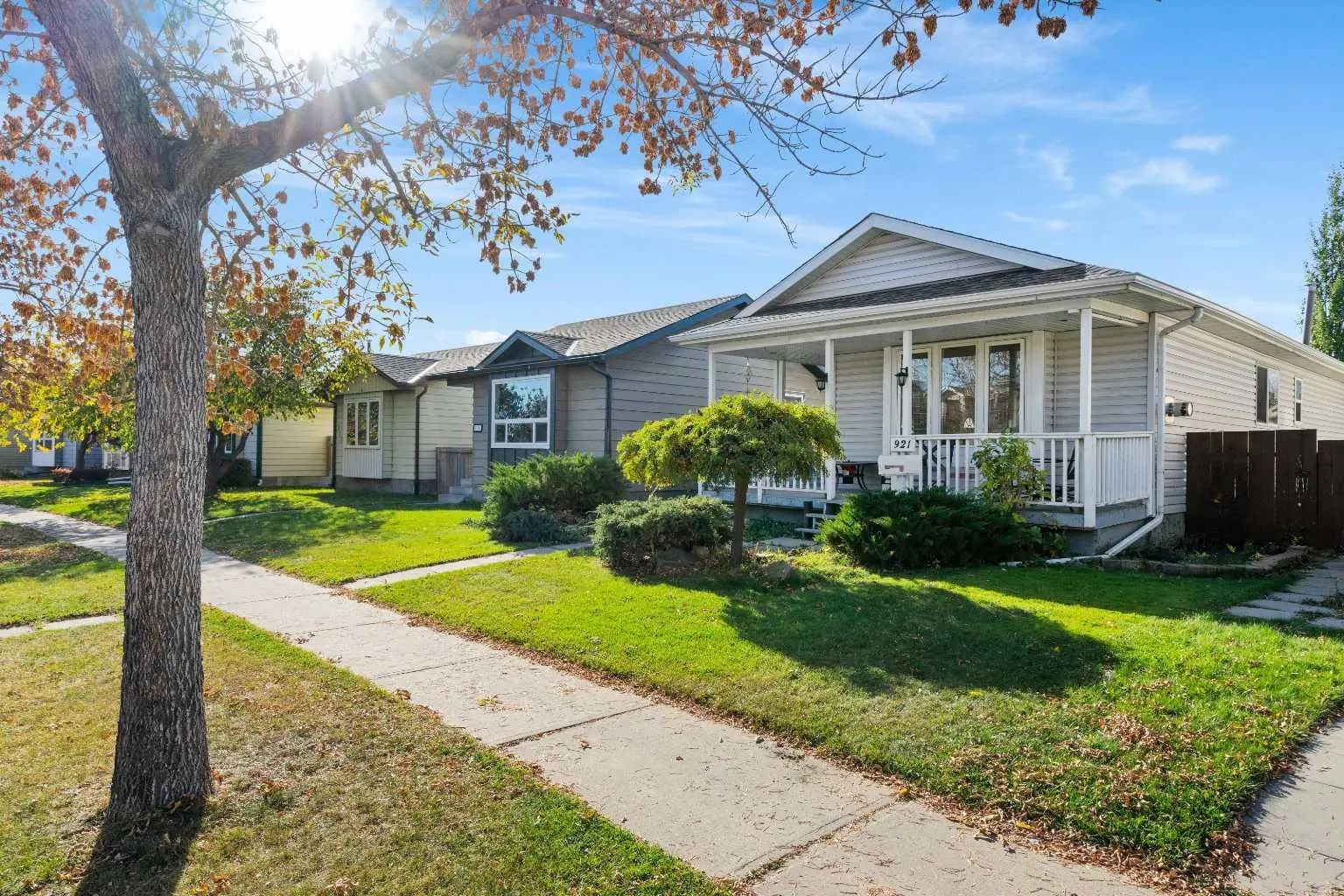 Photo for MLS®# A2350628 - home for sale at 921 Erin Woods Drive Southeast, Erin Woods, Calgary Alberta