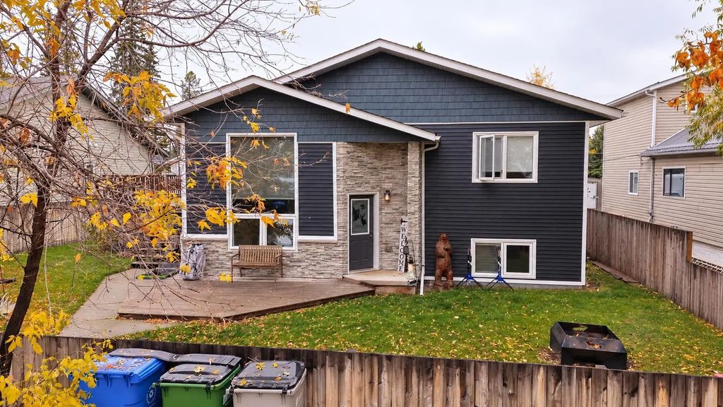 4818 16 Avenue , Edson