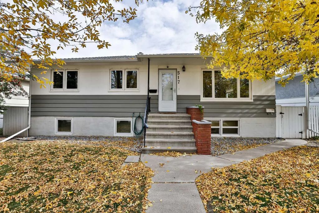 517 10 Street N, Lethbridge