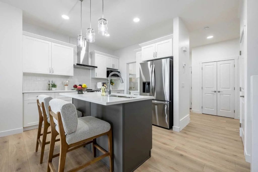 393 Sora Park Se, Calgary