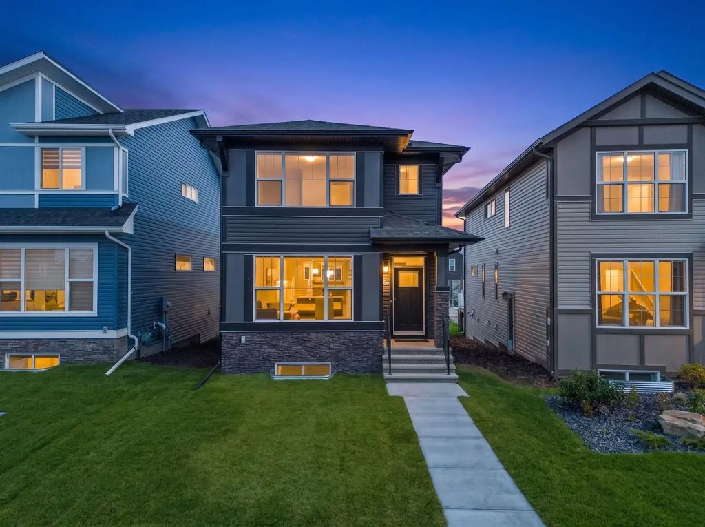 532 Bridgeport Street , Chestermere