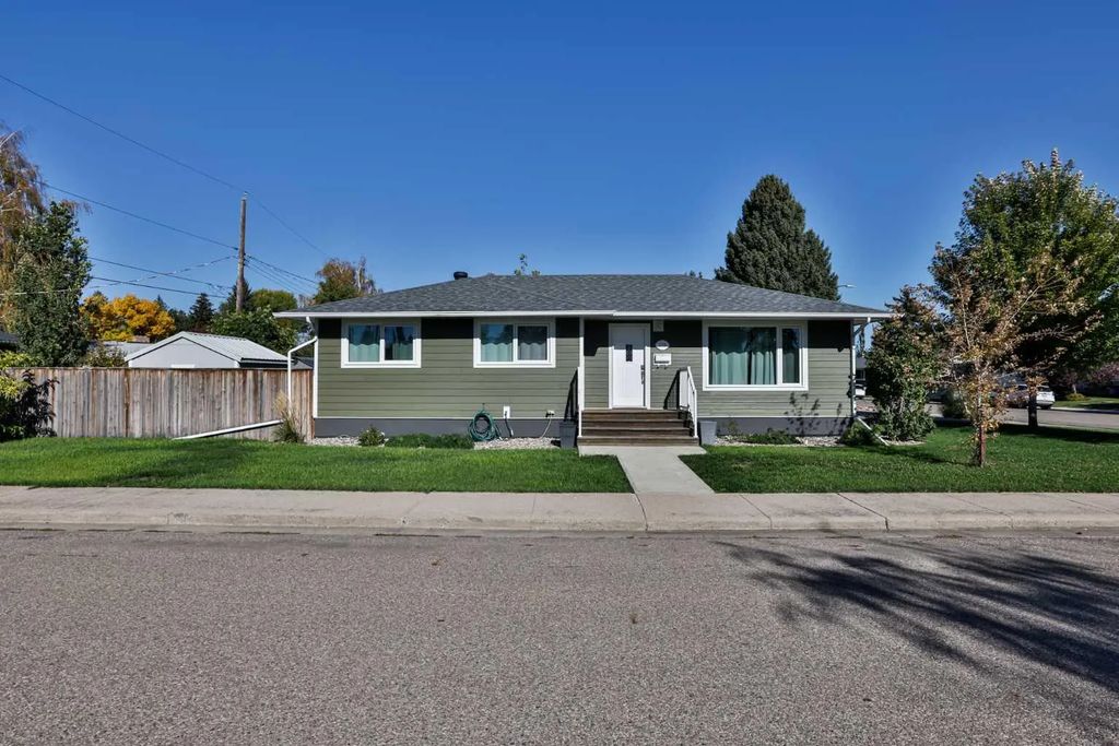 1019 31a Street S, Lethbridge
