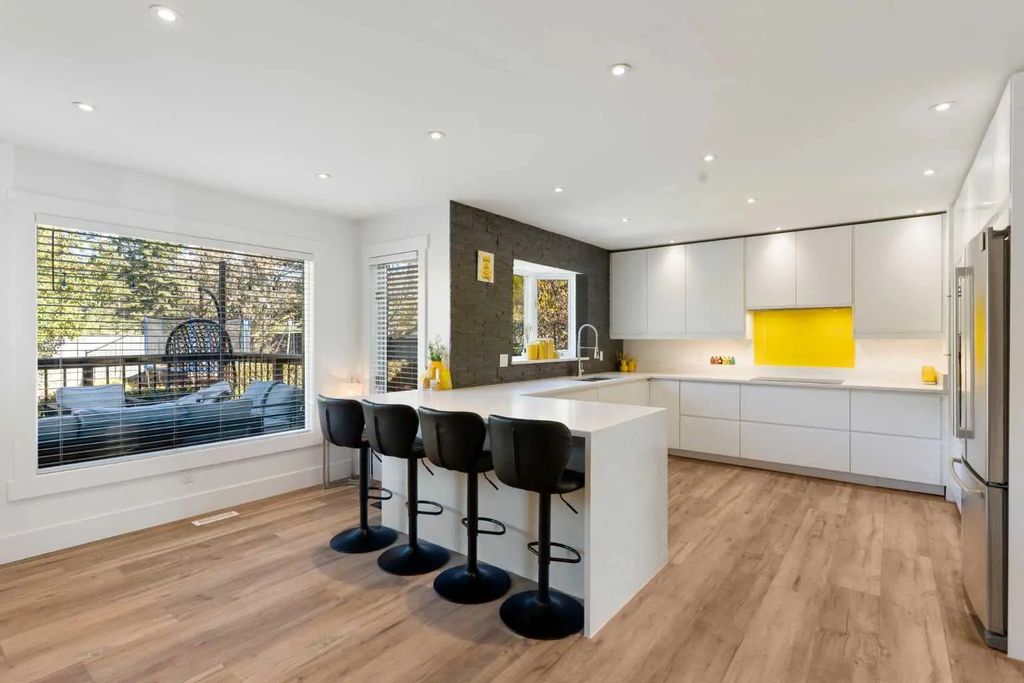127 Edgewood Drive Nw, Calgary