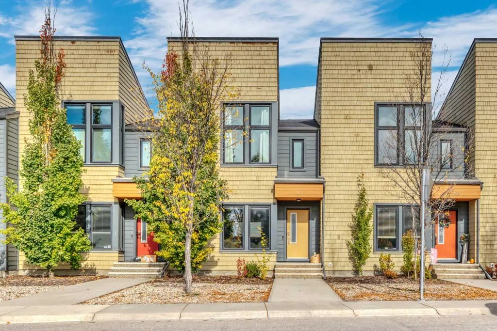 212 Walden Drive Se, Calgary