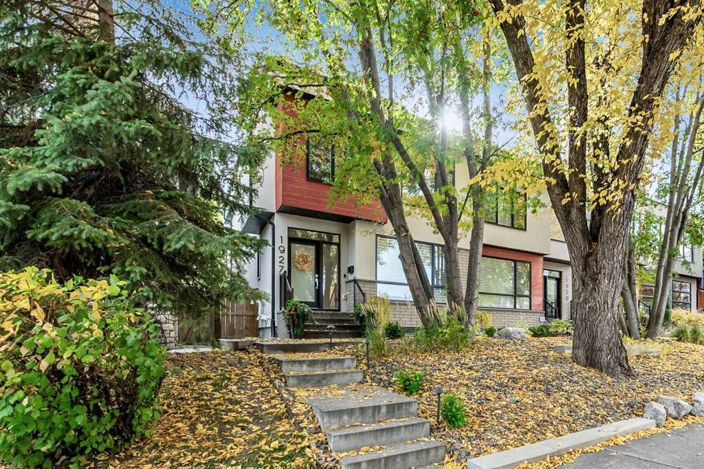 1927 44 Avenue Sw, Calgary
