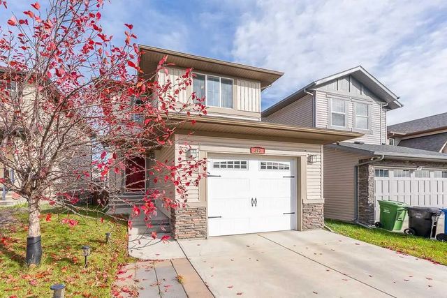 393 Panton Way Nw, Calgary