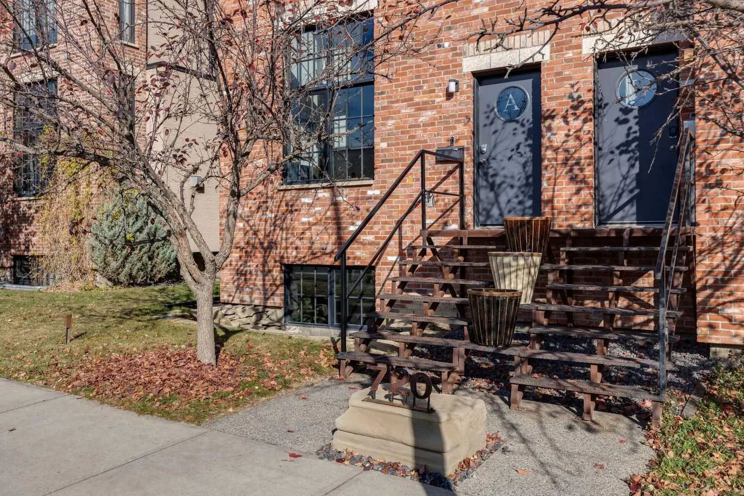 720a 24 Avenue Se Calgary Alberta T2G 1P3 Ramsay Details