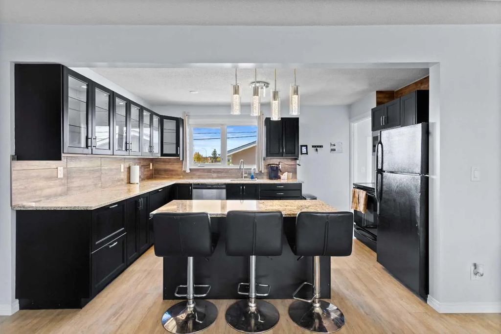 Baseboard 316 4504 67 Street , Camrose, AB, T4V 2P9