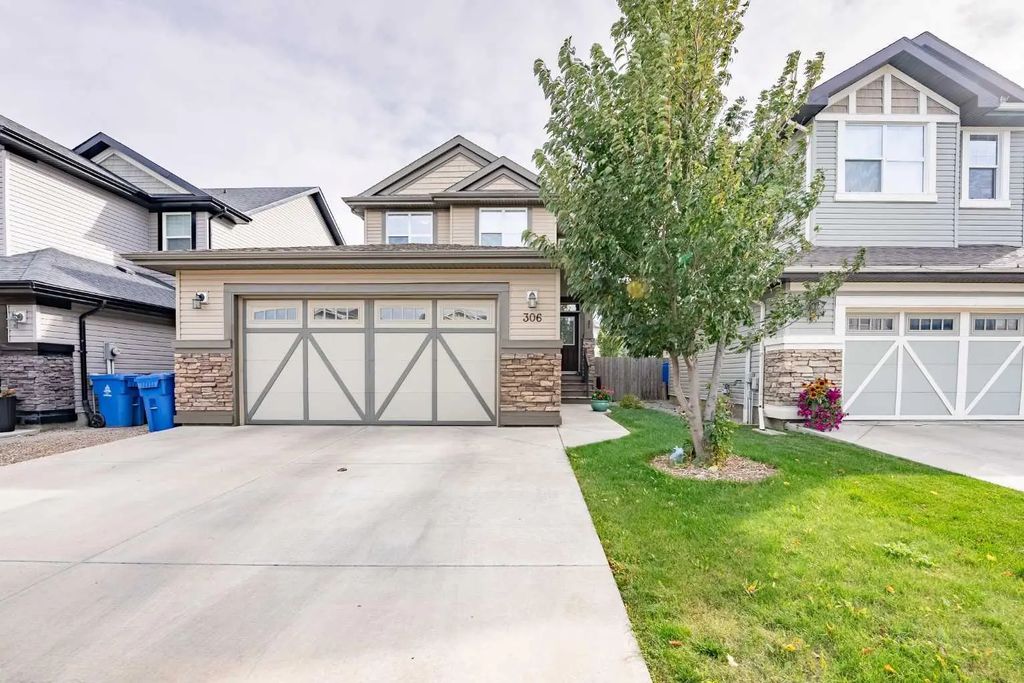 306 Twinriver Road W, Lethbridge