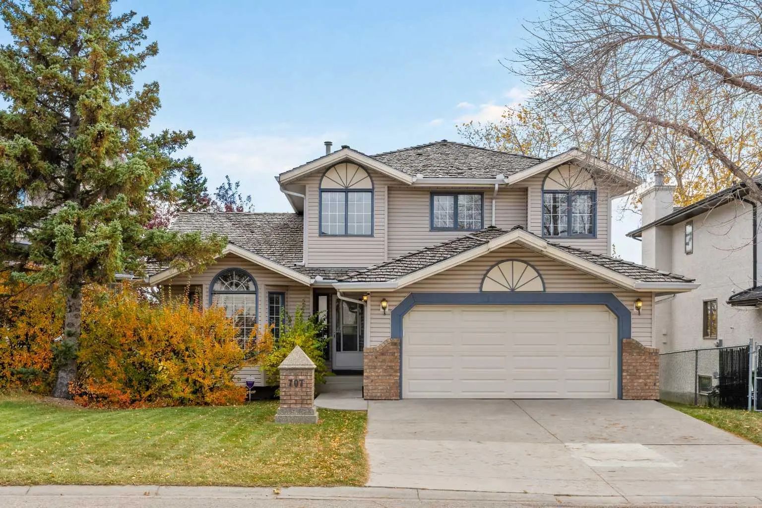 707 Hawkside Mews Nw Calgary Alberta T3G 3S2 Hawkwood Details