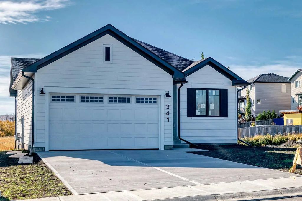 341 Flare Avenue Sw, Diamond Valley