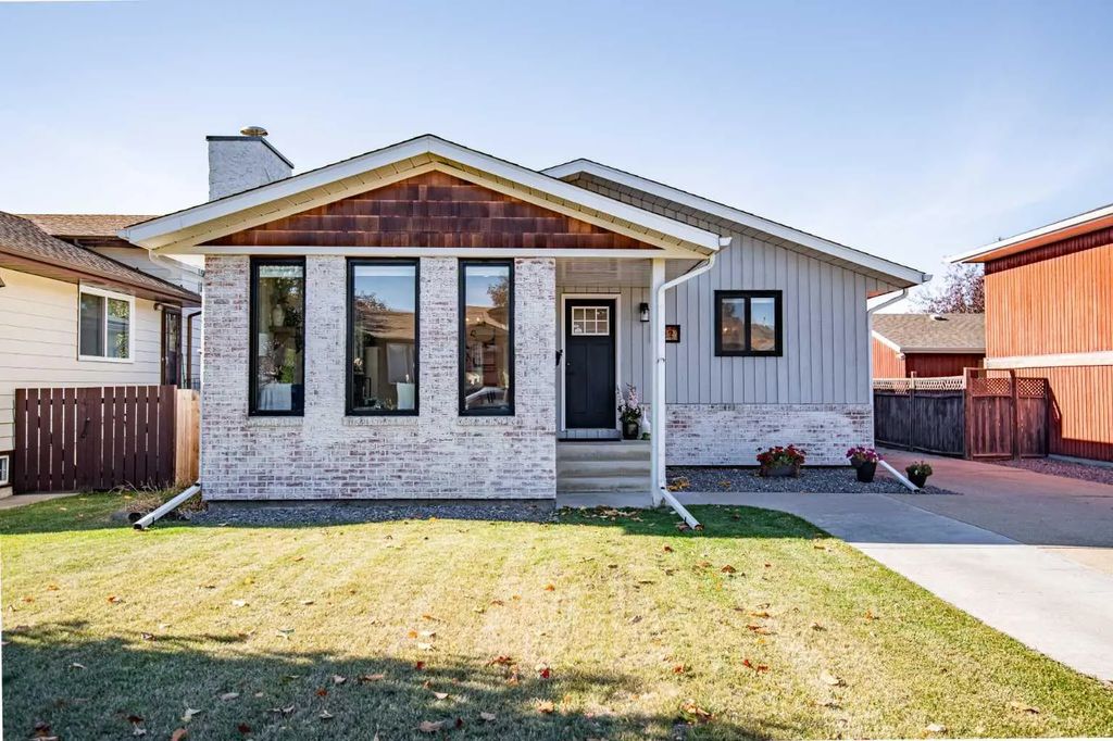 112 Carroll Crescent , Red Deer