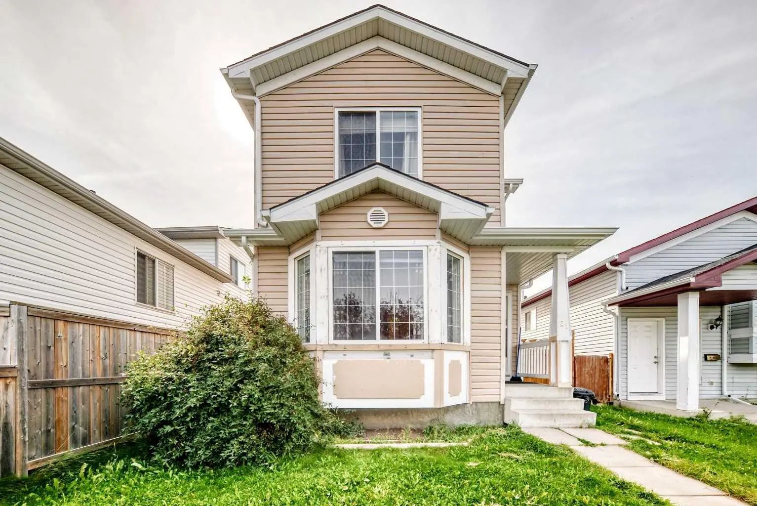21 Martin Crossing Link Ne Calgary Alberta T3J 3V2 Martindale Details