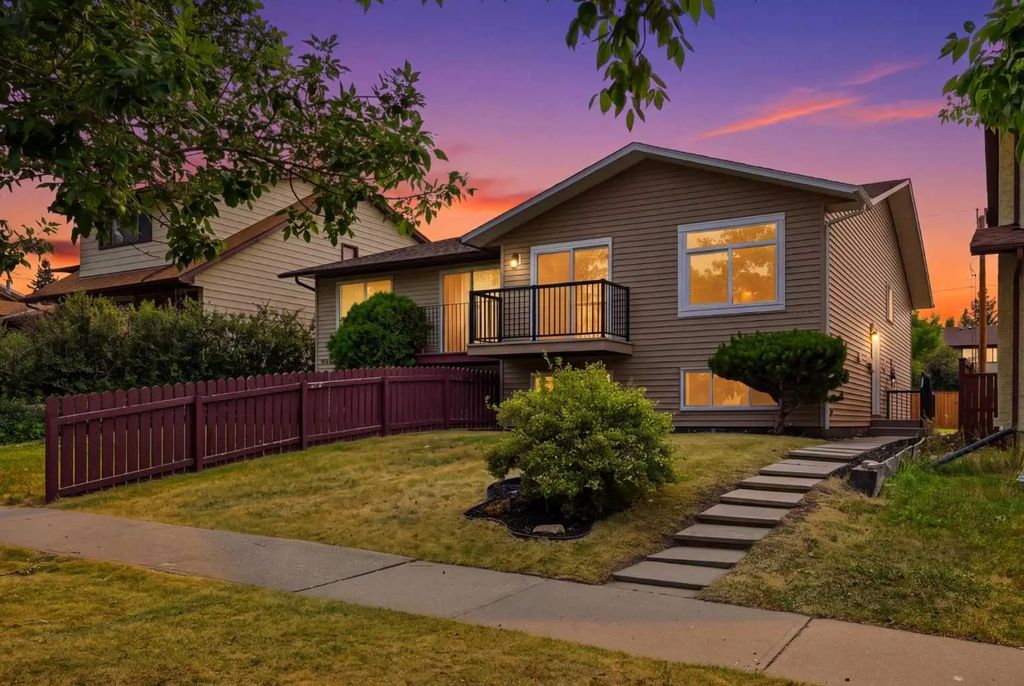 1387 Berkley Drive Nw, Calgary