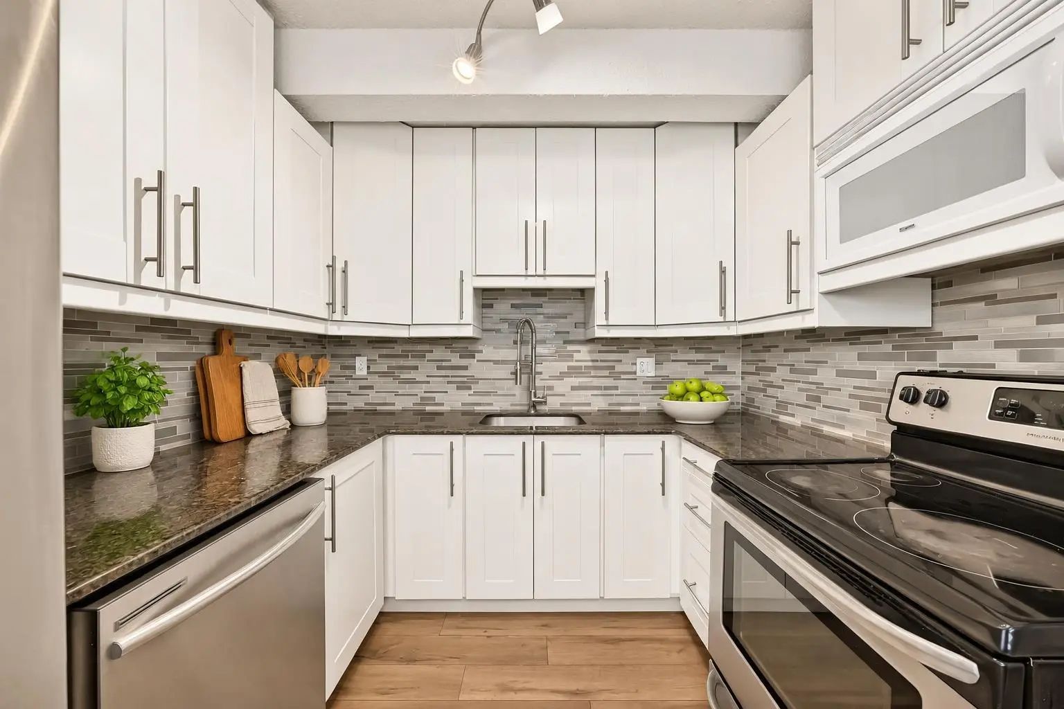 57 5520 1 Avenue Se Calgary Alberta T7A 5Z7 Penbrooke Meadows Details