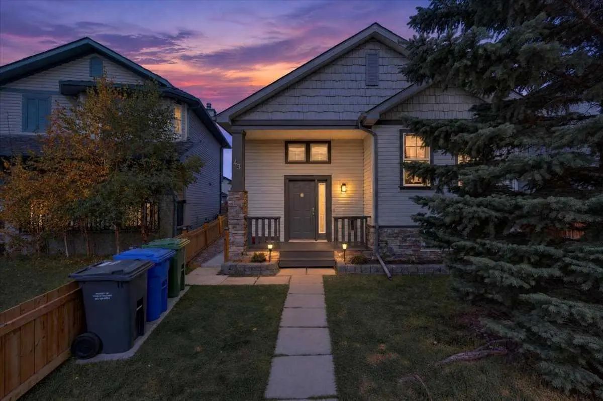 Okotoks Home for Sale: Residential Listing in Cimarron Meadows