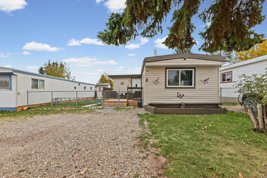 32 1190 15 Avenue , Didsbury