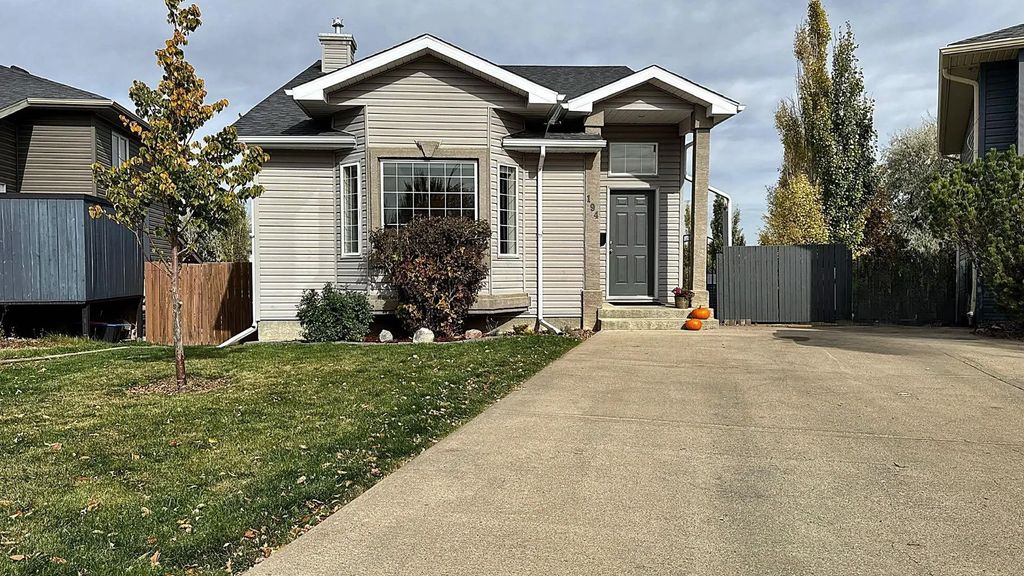 194 Peigan Court W, Lethbridge