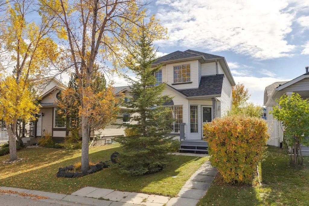 172 Harvest Gold Heights Ne, Calgary