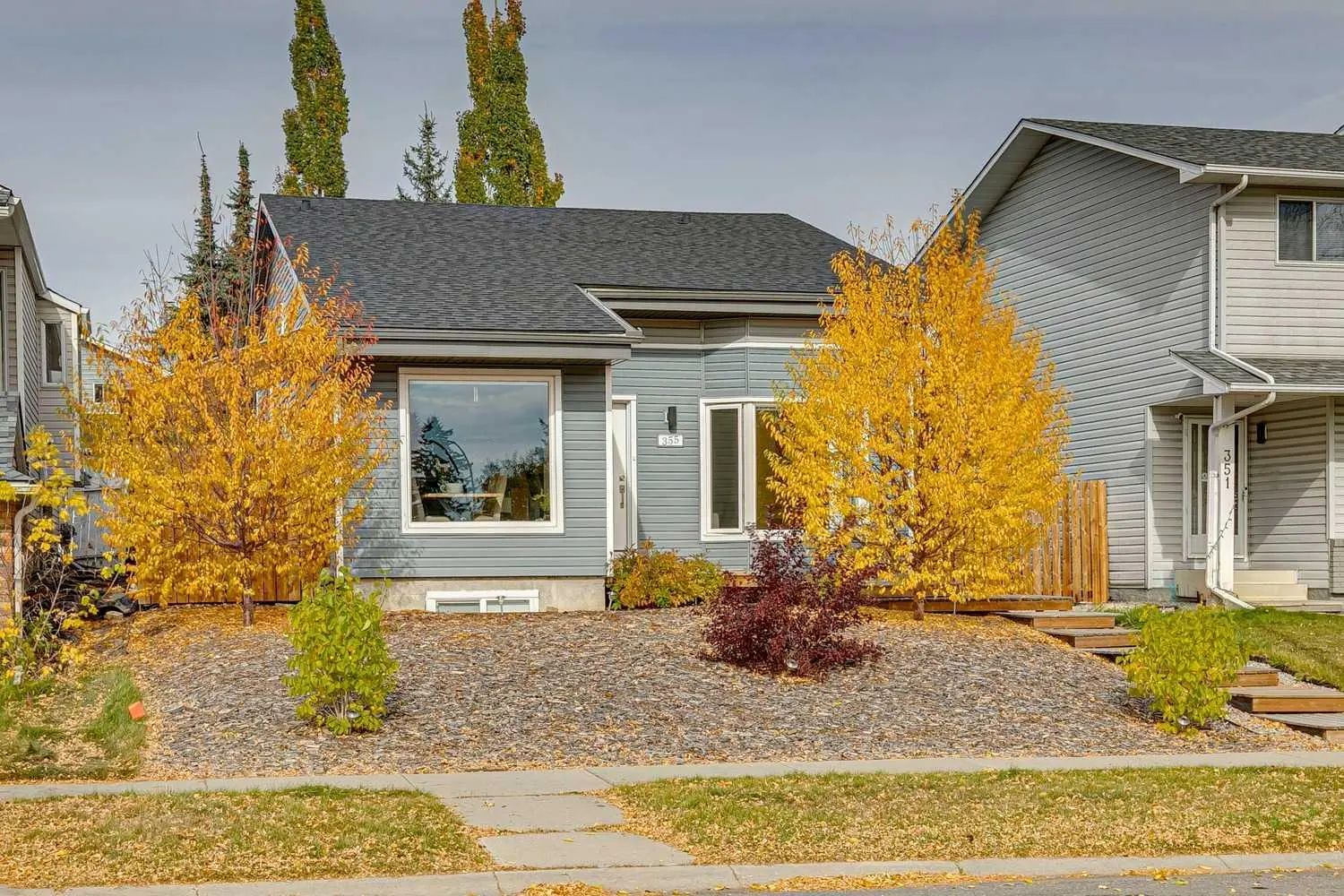 355 Woodbine Boulevard Sw Calgary Alberta T2W4K8 Woodbine Details