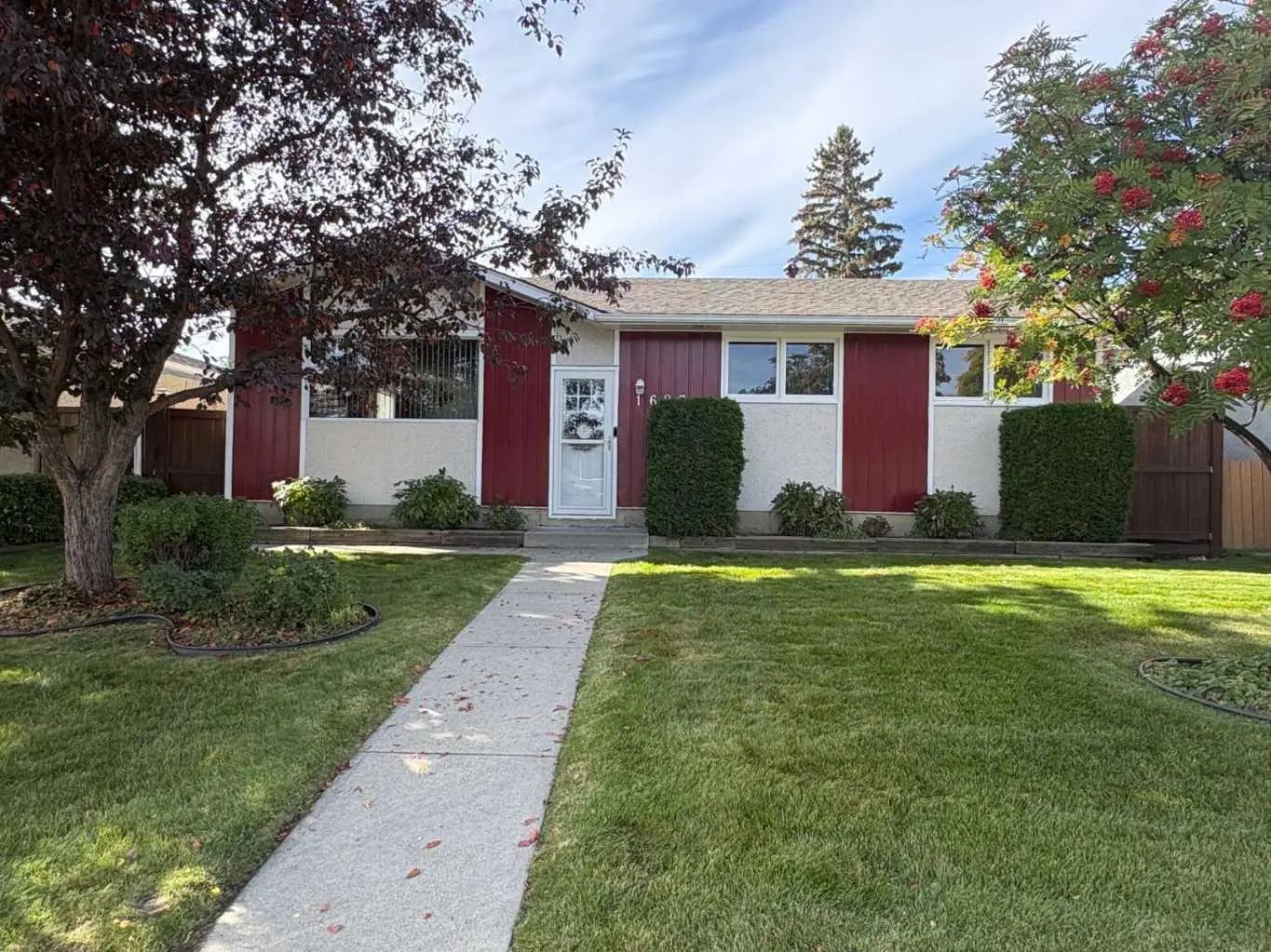 Home for Sale Located at 1623 Rouleau Crescent Southeast, Calgary, Alberta