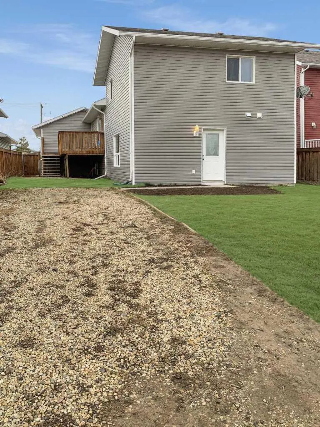B 10506 98a Street , Clairmont