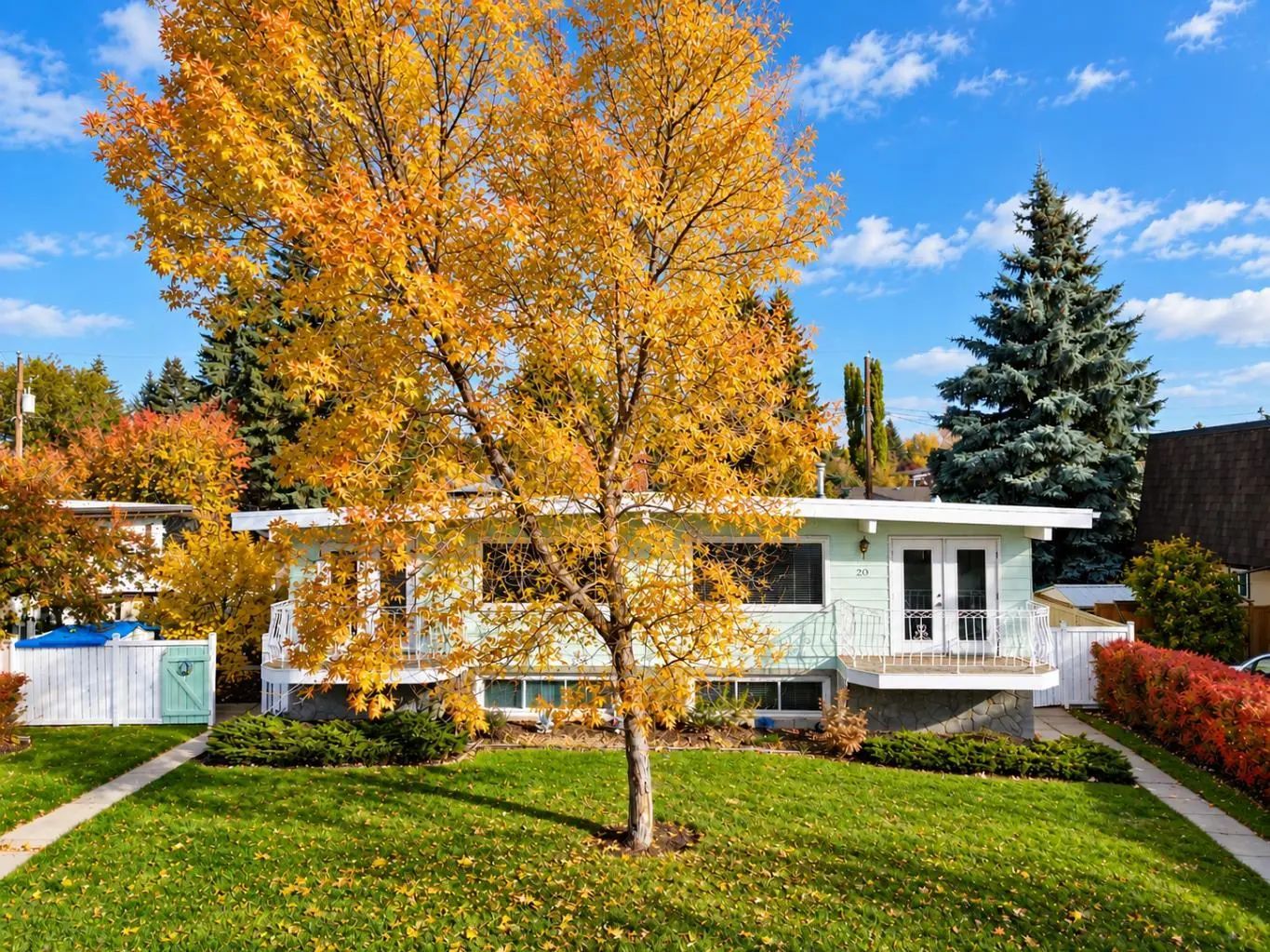 20 Silver Springs Drive Nw Calgary Alberta T3B 2X8 Silver Springs Details