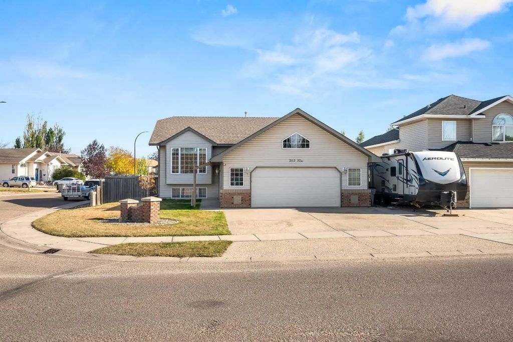 2113 52 Avenue , Lloydminster