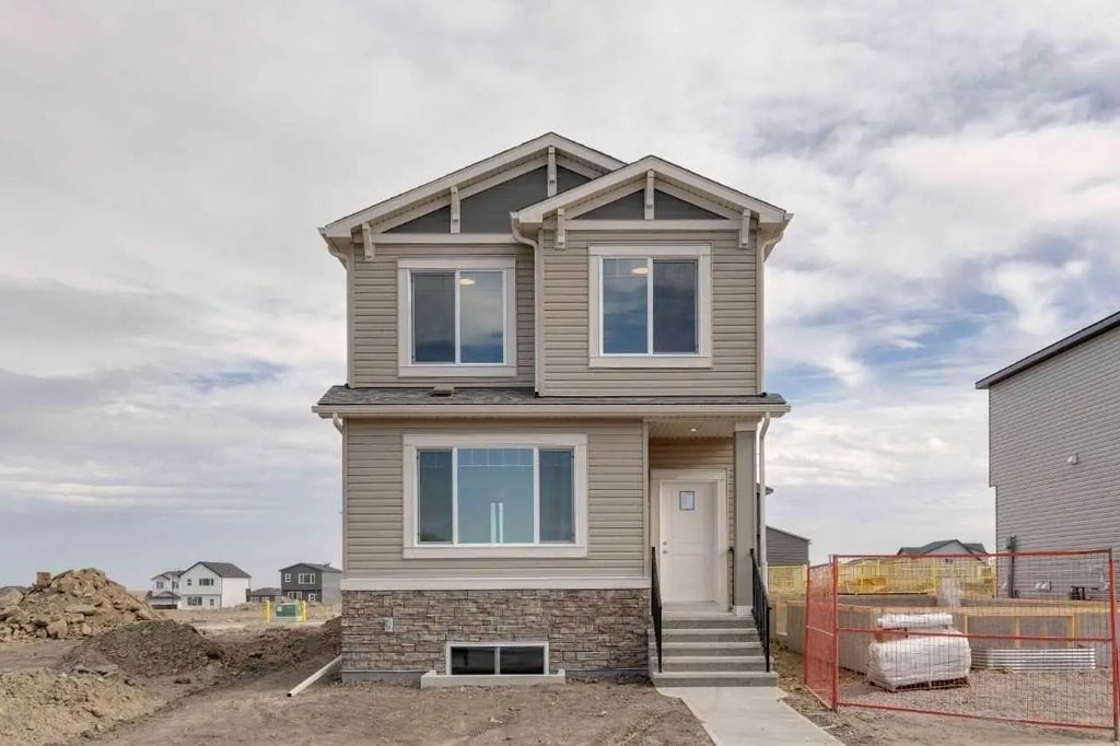 48 Lucas Green Nw, Calgary