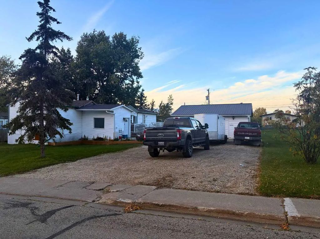 4425 51 Avenue  , Valleyview