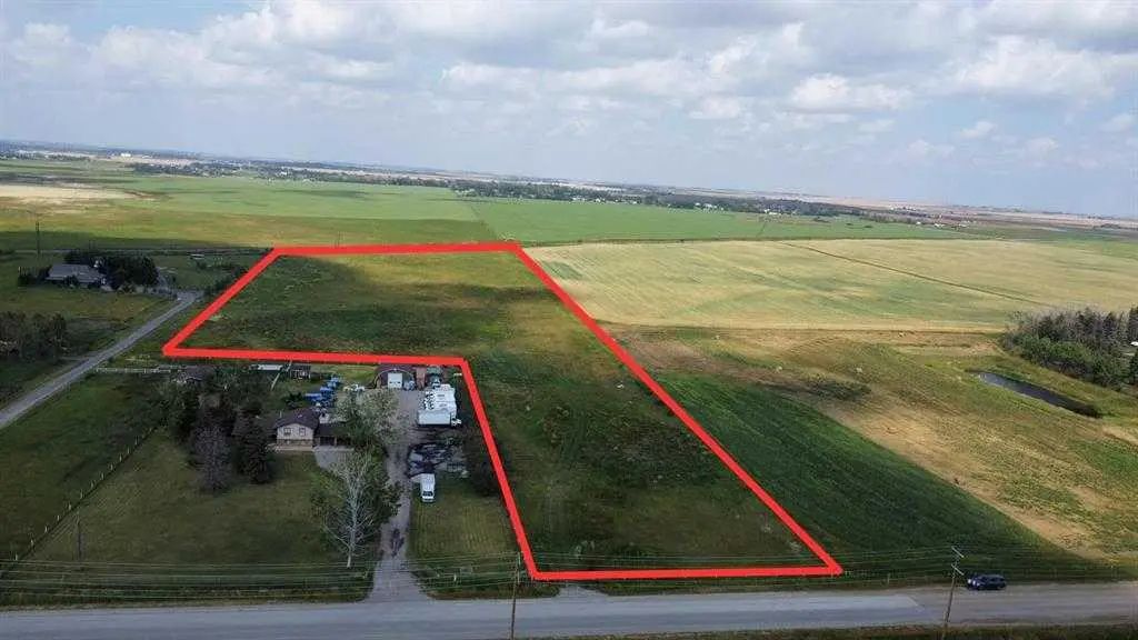 280132 Township Road 240  , Chestermere