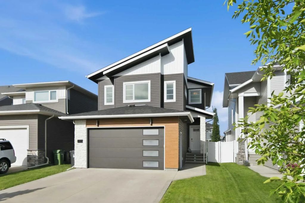 61 Lindman Avenue , Red Deer