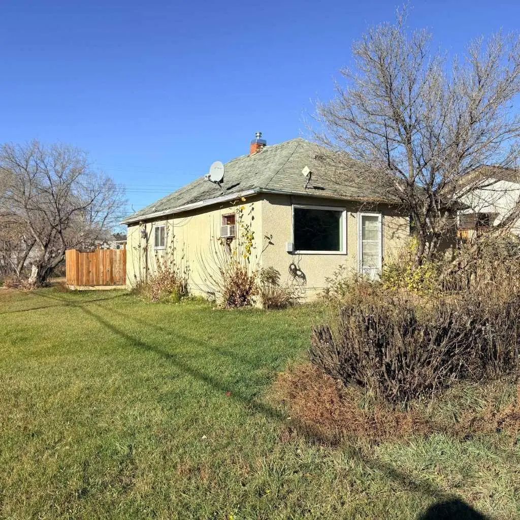 5004 48 Street , Consort