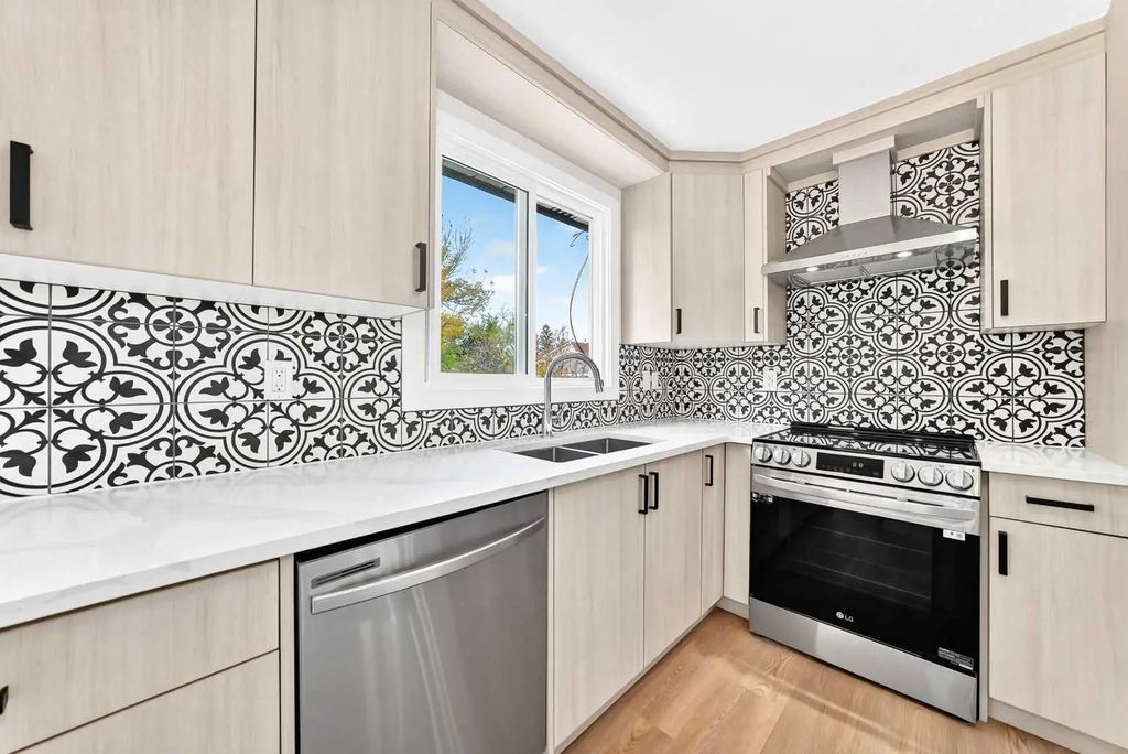 856 Rundlecairn Way Ne, Calgary